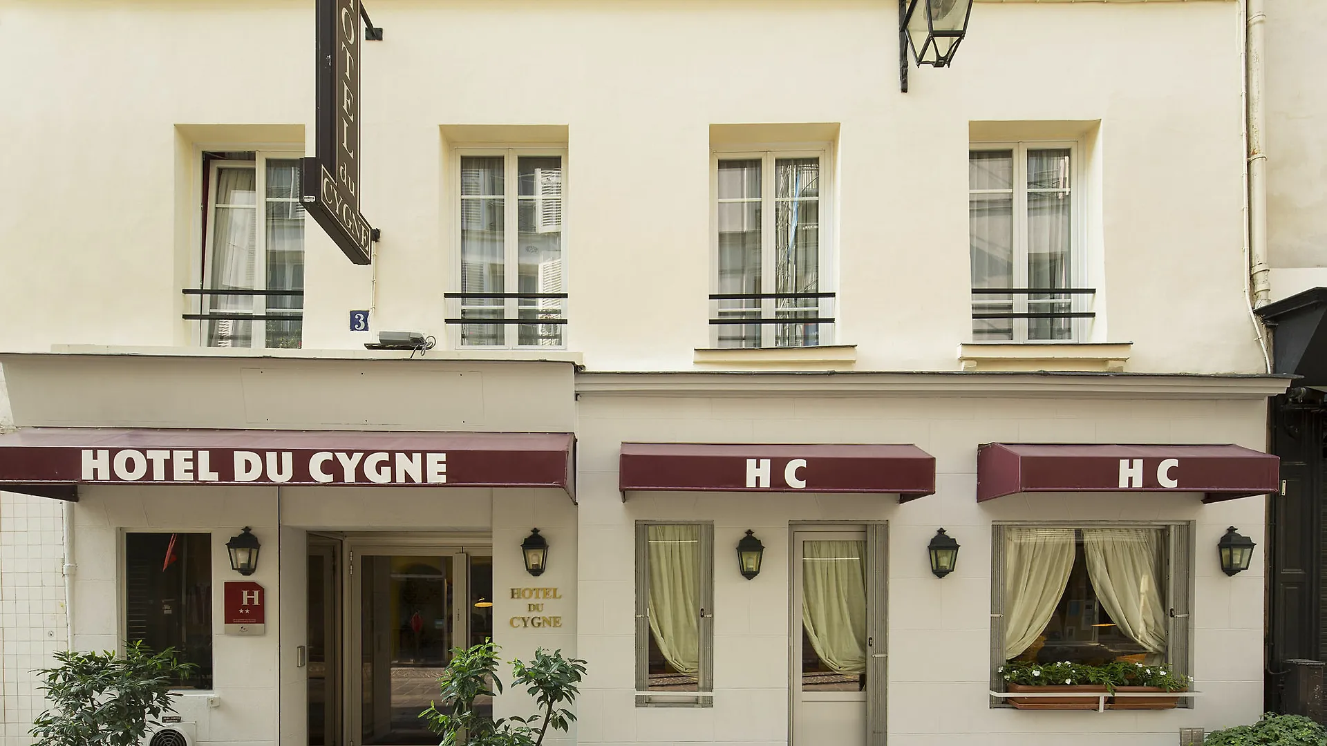 Hotel Du Cygne Paris