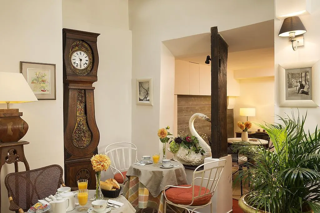 Hotel Du Cygne Parigi 2*,